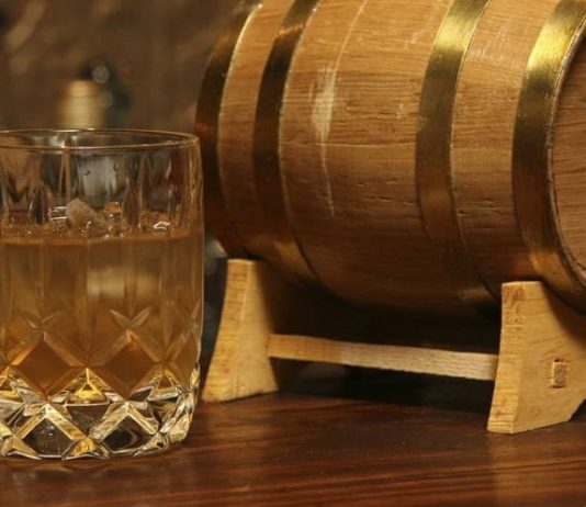 Способы приготовления домашнего рома из самогона