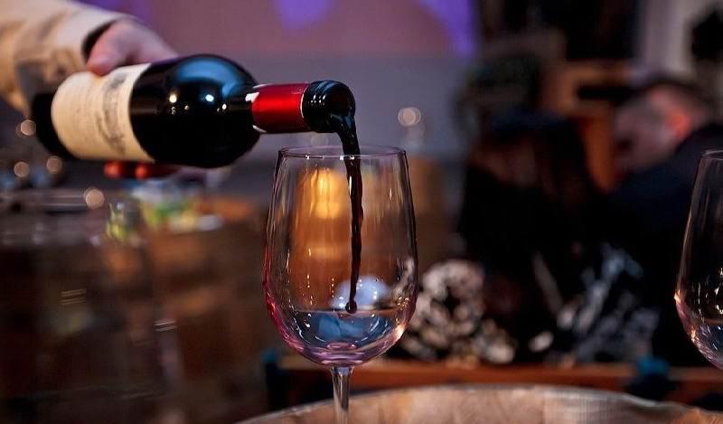 Красное вино повышает или понижает давление?: что нужно знать, описание сорта, отзывы